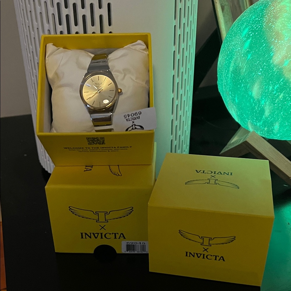 NWT and box! Invicta Two-Tone Silver and Gold Watch
